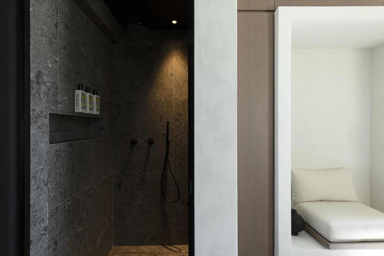 Cubic Mykonos Seafront Design Suites 오르노스 외부 사진