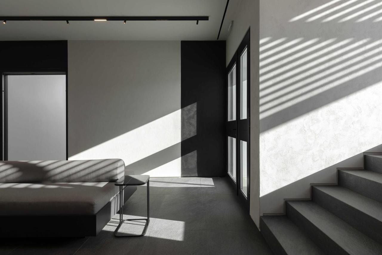 Cubic Mykonos Seafront Design Suites 오르노스 외부 사진