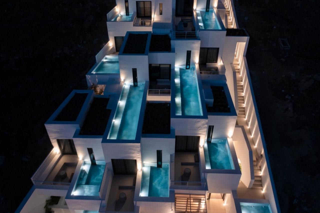 Cubic Mykonos Seafront Design Suites 오르노스 외부 사진