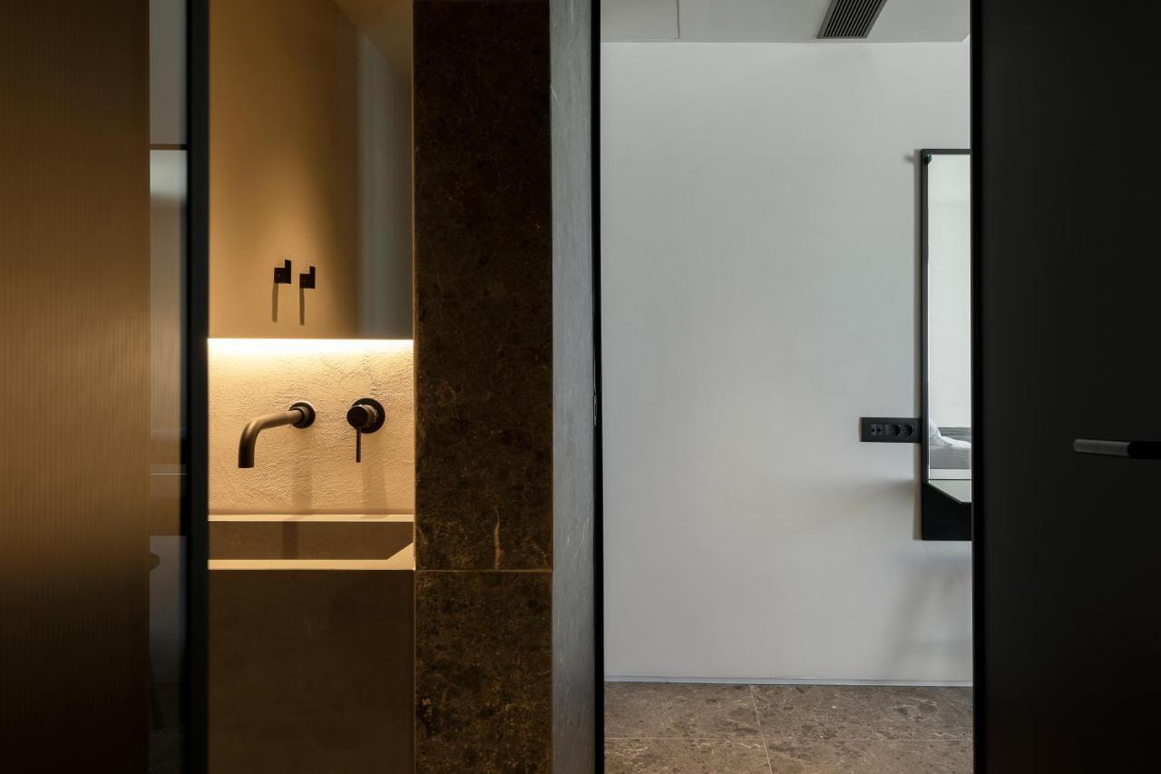 Cubic Mykonos Seafront Design Suites 오르노스 외부 사진